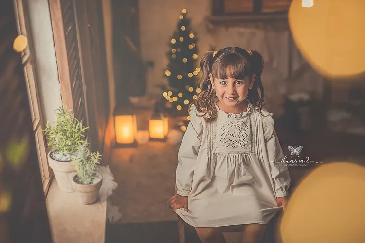 Sesión de fotos de Navidad para bebes en Barcelona. Sessions de Nadal per a nens.
