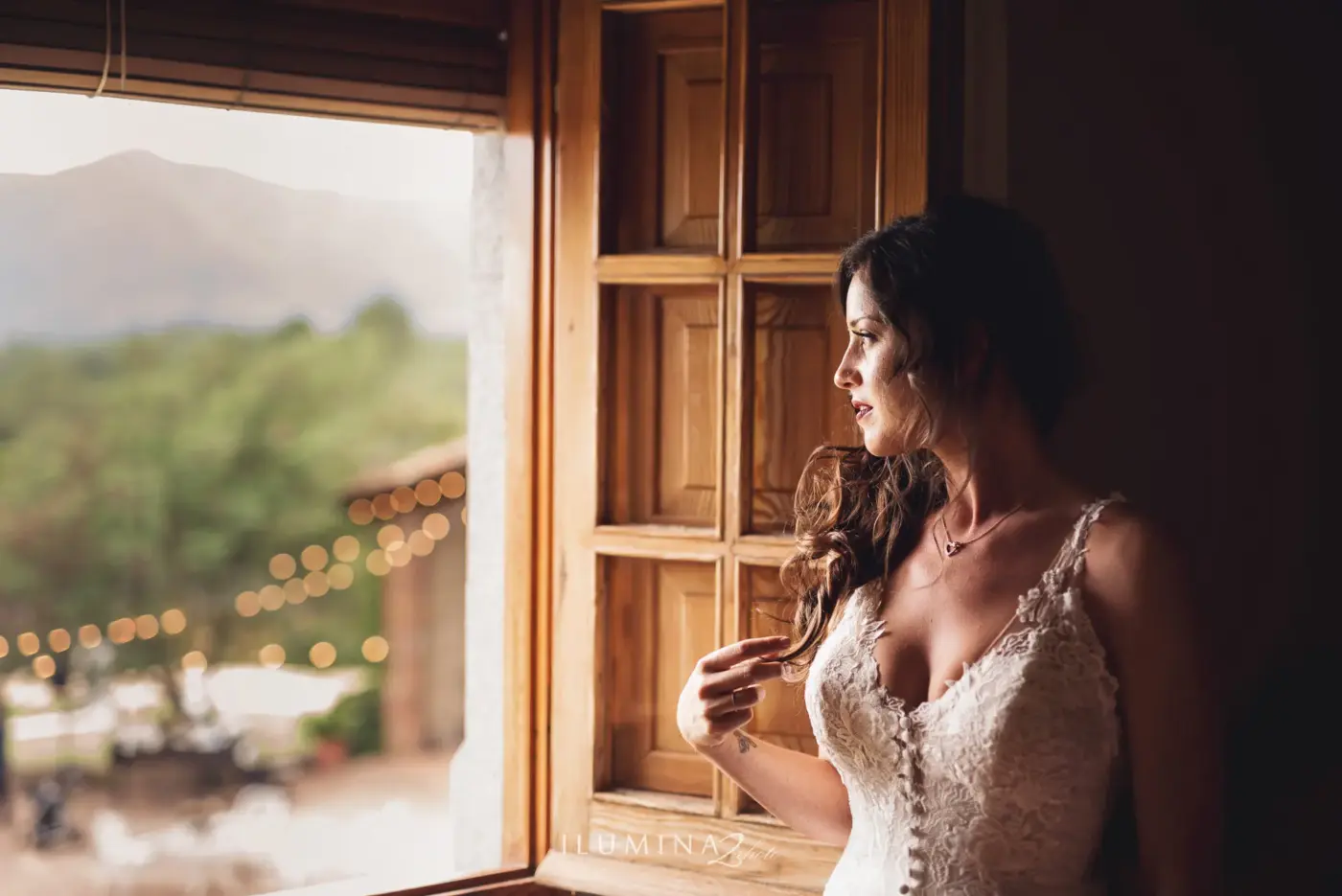Fotógrafos de boda en lEra de Can Burgues. Fotografía documental de bodas sin posados.