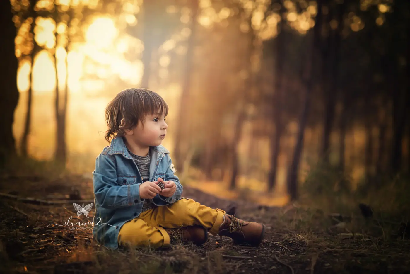 Fotógrafo infantil en Barcelona. Reportaje fotográfico para niños en exterior.