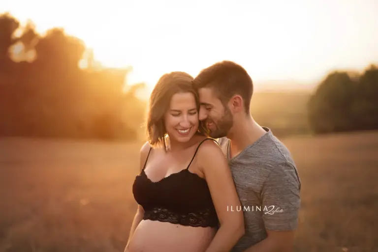 Sesión de fotos de embarazo en Granollers. Reportajes para embarazadas.