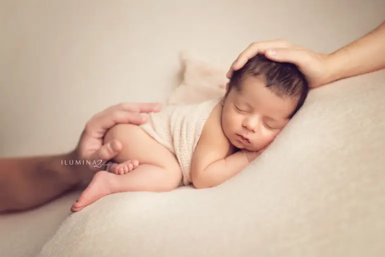 Sesión de fotos de bebé en Esplugues de Llobregat. Reportajes de fotos.