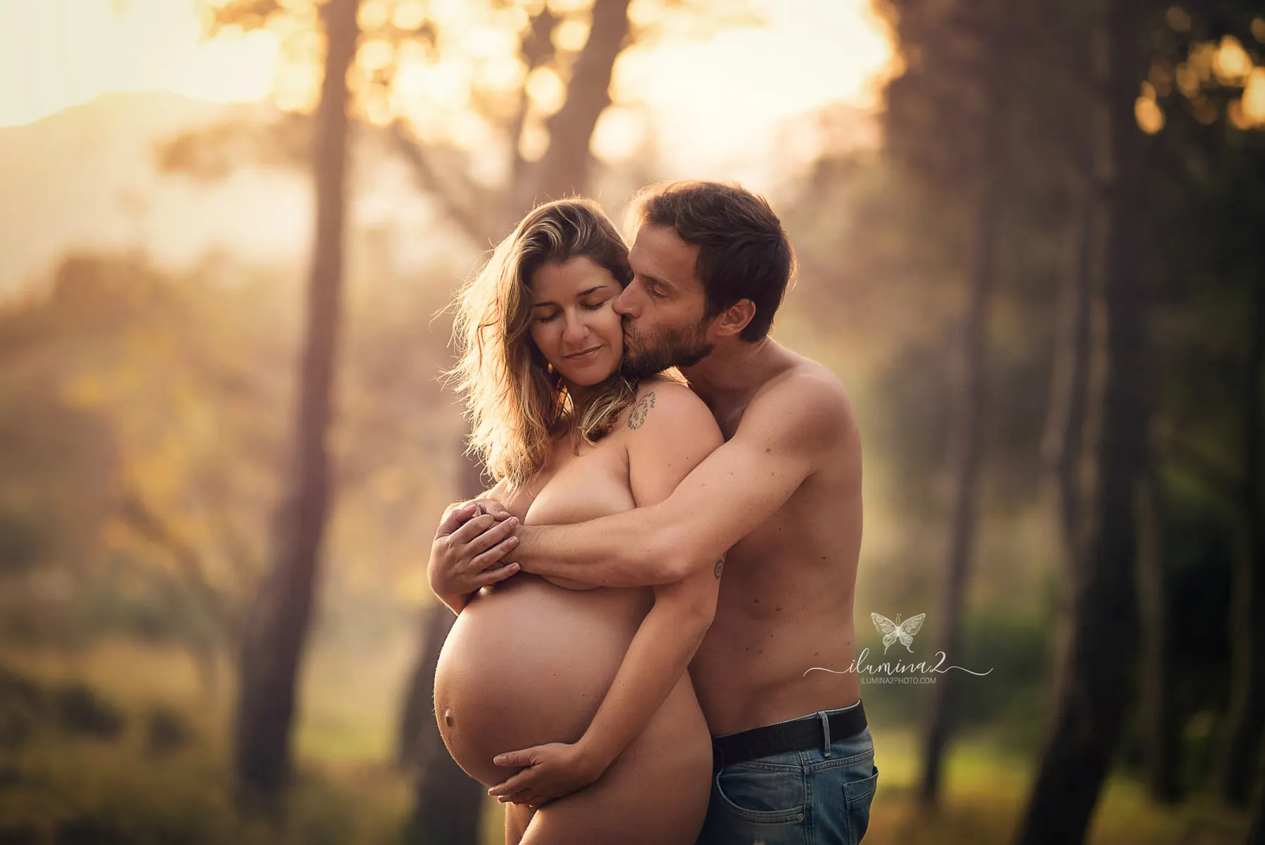 Sesiones de fotos de embarazo en el bosque