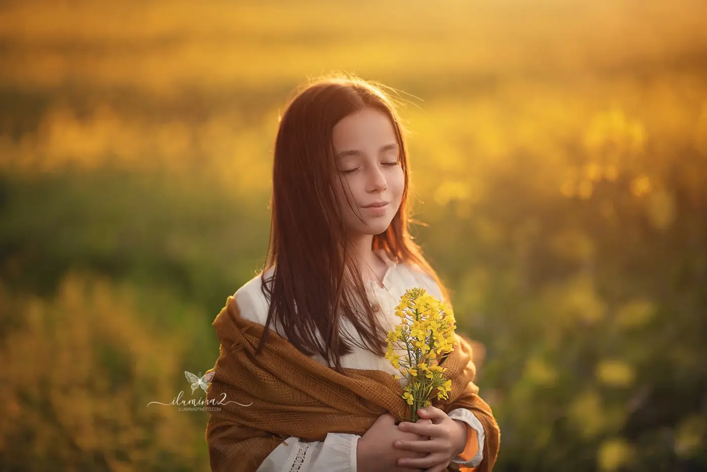 Sesiones infantiles en exterior. Fotografías para niños en el campo.