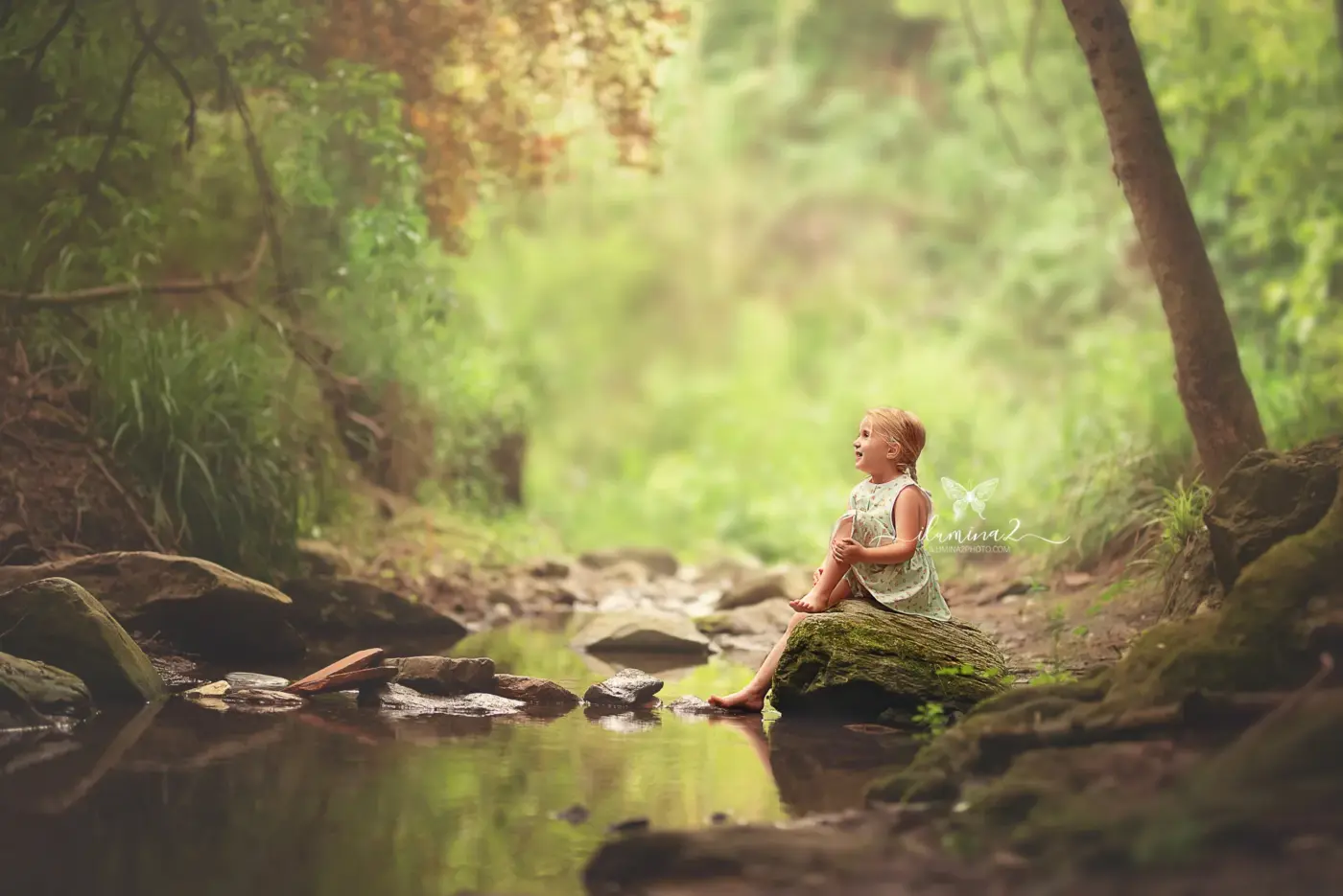 Sesiones de fotos de niños en el río