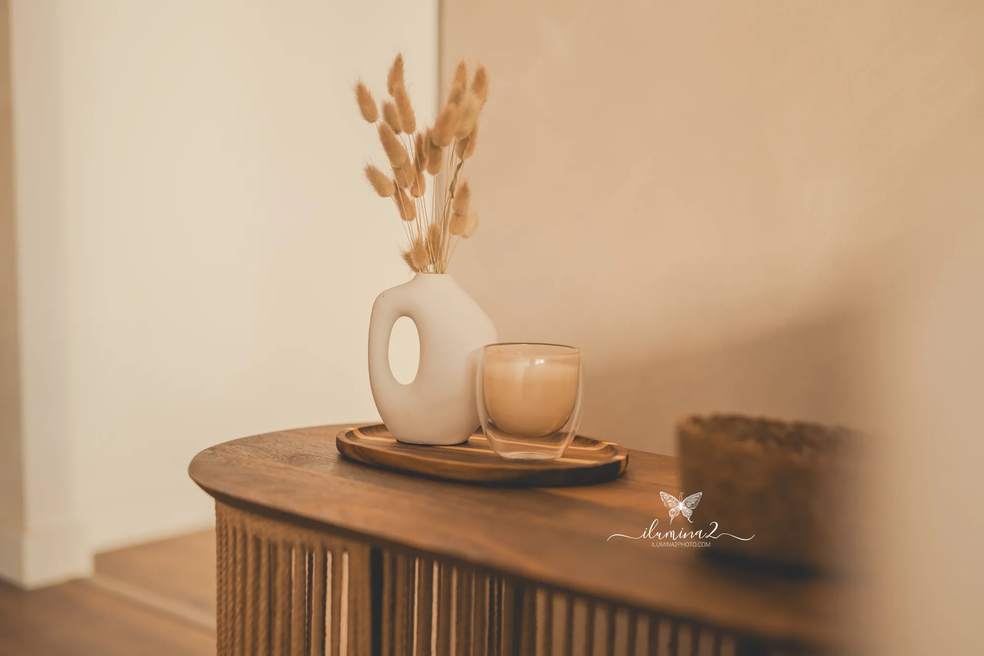 Estudio cálido de luz natural