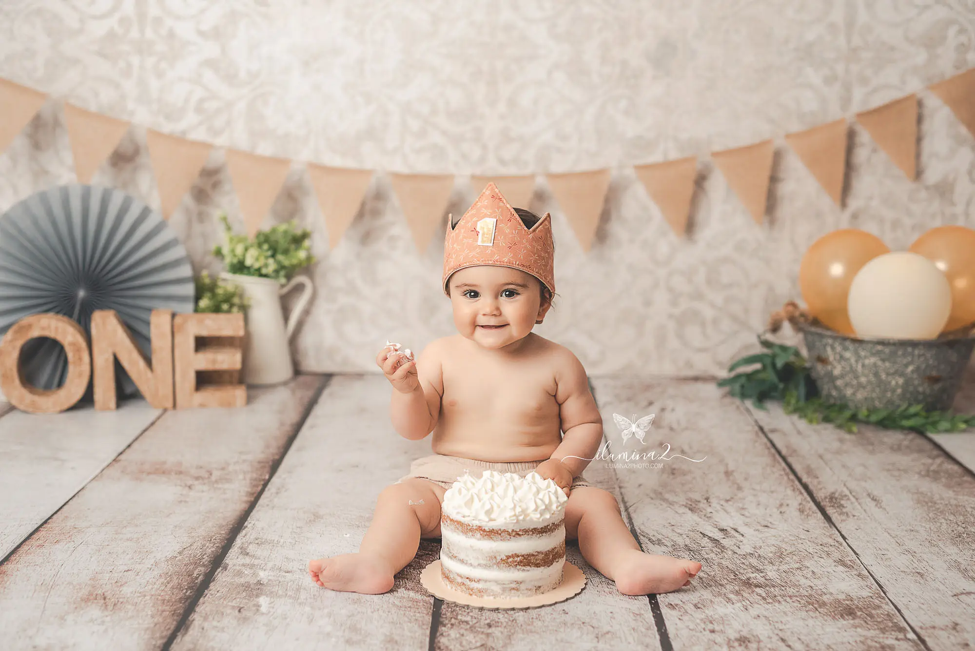 smash cake sant feliu bebe corona primer cumpleanos ilumina2photo
